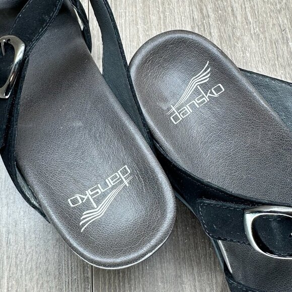 Dansko Aubree Sandals Womens Sz 37 Wedge Slip On Leather Adjustable Strap Black - Picture 10 of 11